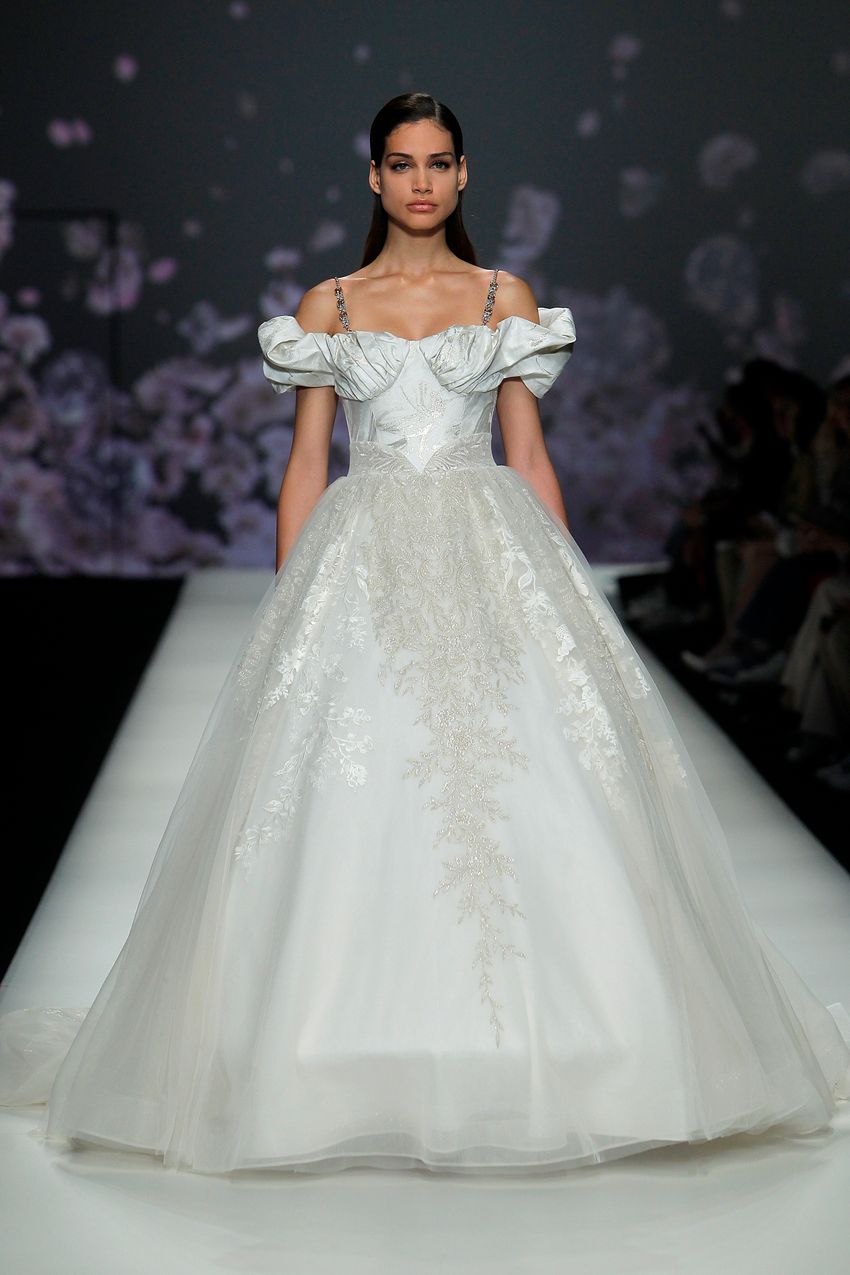 Regal style long white wedding gown by Vestal at the Barcelona Bridal Fashion Week 2022 1