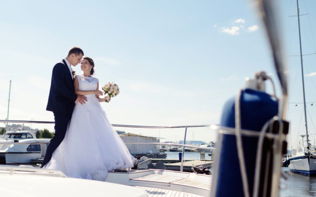 YACHT WEDDING IN BARCELONA: HOW TO CREATE THE PERFECT DAY